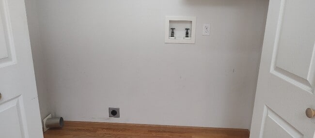 Foto del edificio - 410 Harrison Ave