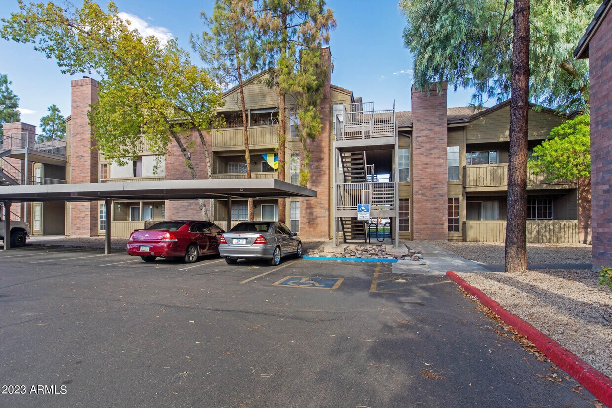 Foto principal - 200 W Southern Ave