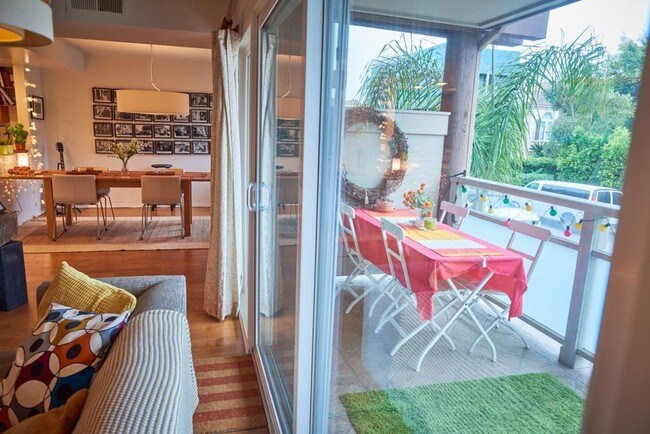 west facing balcony - 4350 Via Dolce