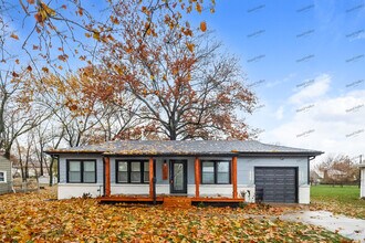 Building Photo - 7600 Woodson Rd