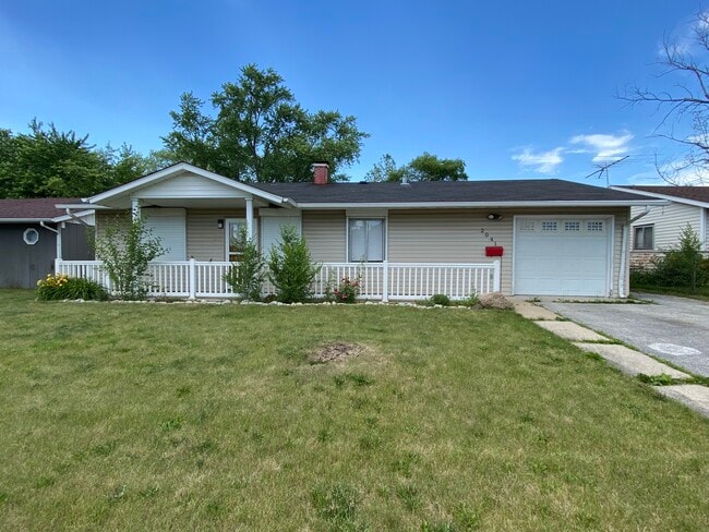 Building Photo - 2041 E Sauk Trail