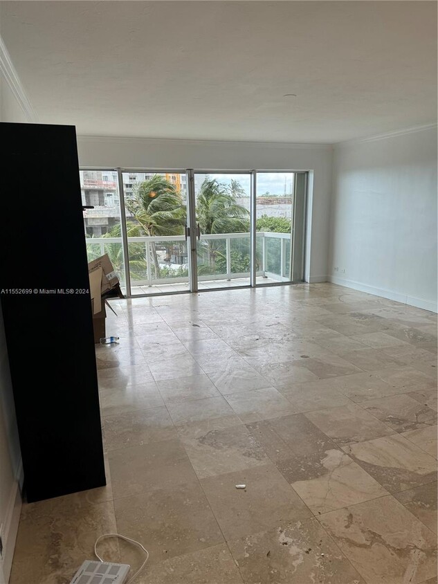 Foto principal - 2451 Brickell Ave