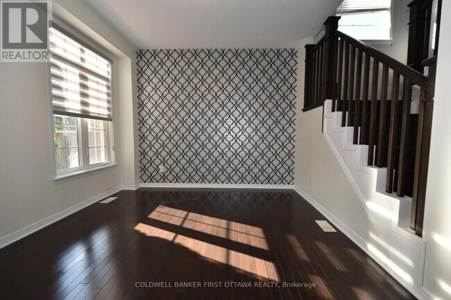 Building Photo - 413 Blackleaf Dr