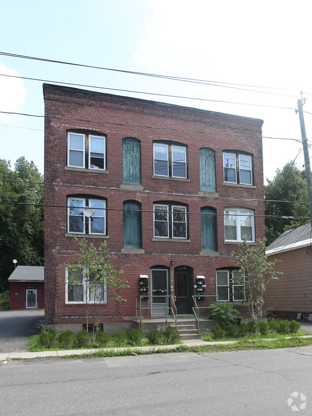 Primary Photo - 111 Hope St