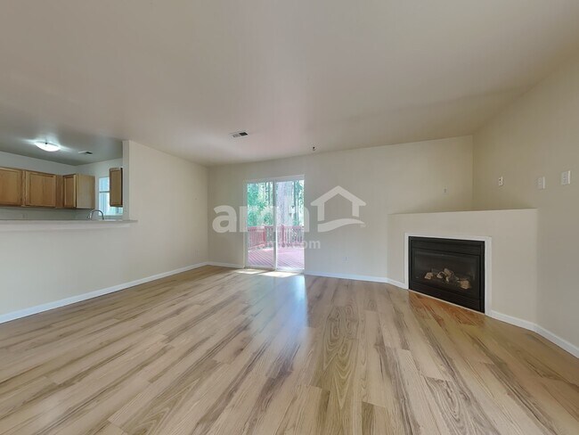 Foto del edificio - 13002 159th Ave E