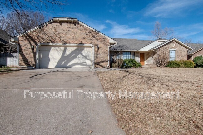 Building Photo - 1401 Harding Ave