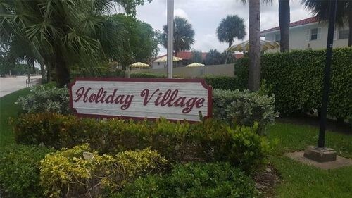 Foto principal - 3760 N University Dr