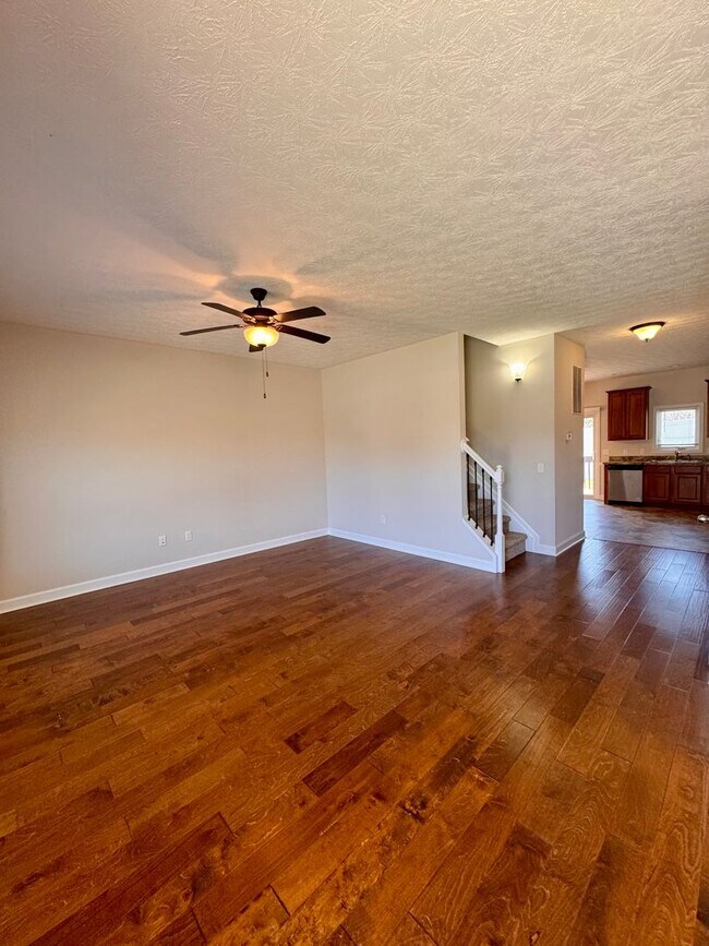 Foto del edificio - Townhouse for Rent in Cedar Point