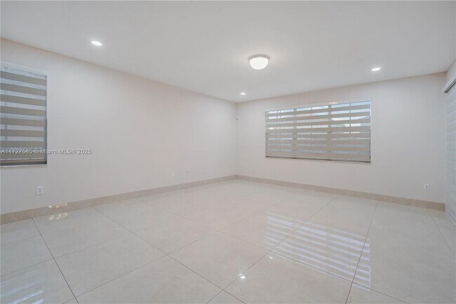 Foto del edificio - 15051 SW 18th Terrace