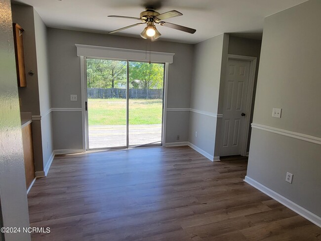 Building Photo - 110 E Ivybridge Dr