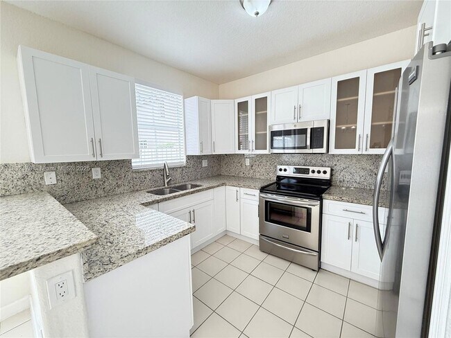 Foto del edificio - 15131 SW 23rd Ln