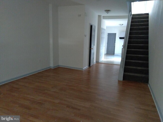 Foto del edificio - 1021 N Pine St