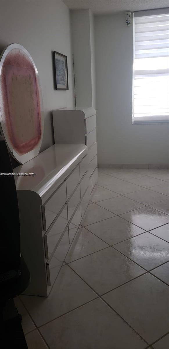 Foto del edificio - 3725 S Ocean Dr