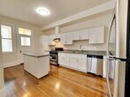 Primary Photo - Gorgeous Flat in the Heart of Duboce Trian...