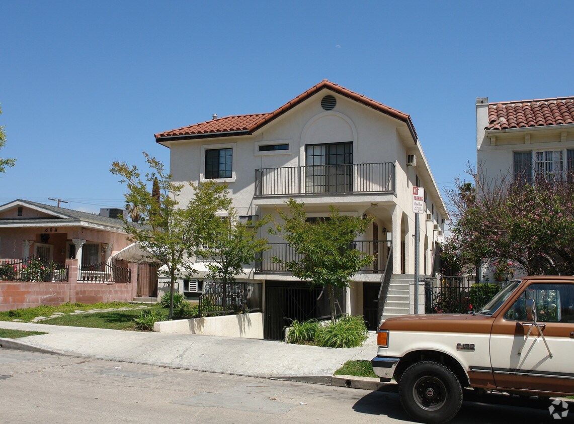 Primary Photo - 604 N Serrano Ave