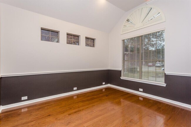 Building Photo - 3723 Tidalwood Dr