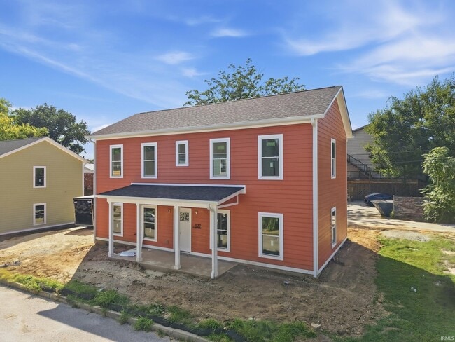 Building Photo - 527 N Prow Ave