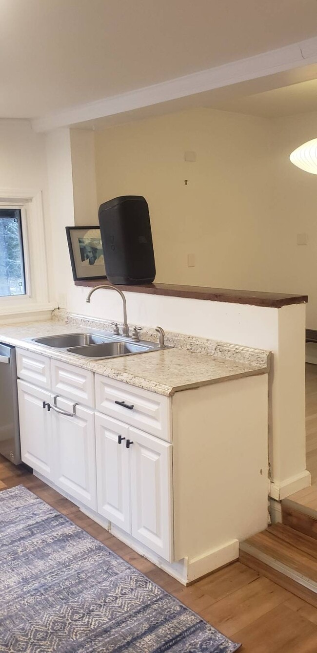 Foto del edificio - 1444 Briscoe Rd