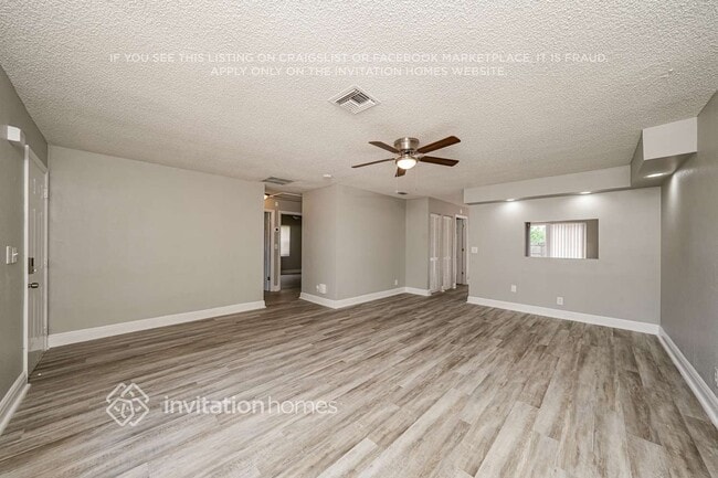 Building Photo - 6206 Wauconda Way W