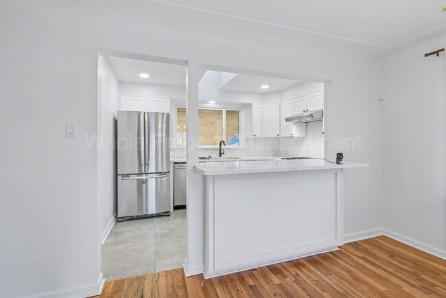 Building Photo - 3021 N Columbine St