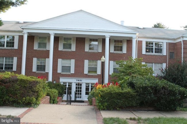Building Photo - 7621 Tremayne Pl