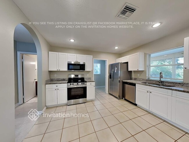 Building Photo - 12783 Citrus Grove Blvd