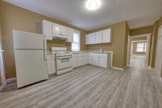 Building Photo - 307 Eichelberger St