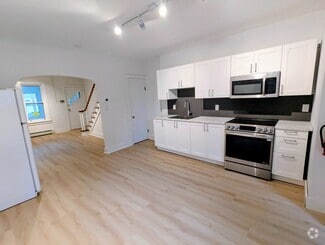 Building Photo - 233 4th Ave
