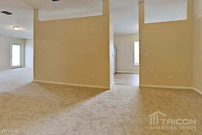 Foto del edificio - 9791 Watershed Drive West