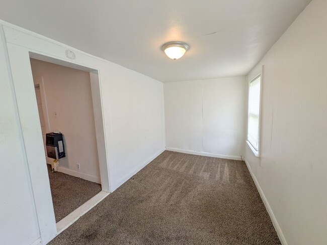 Building Photo - 1491 Brockman St