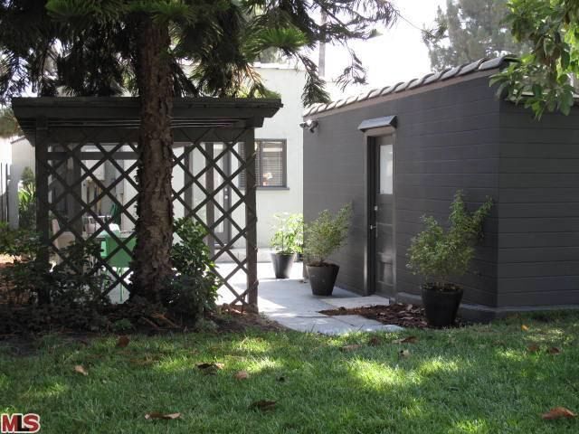 Foto del edificio - 4122 Edenhurst Ave