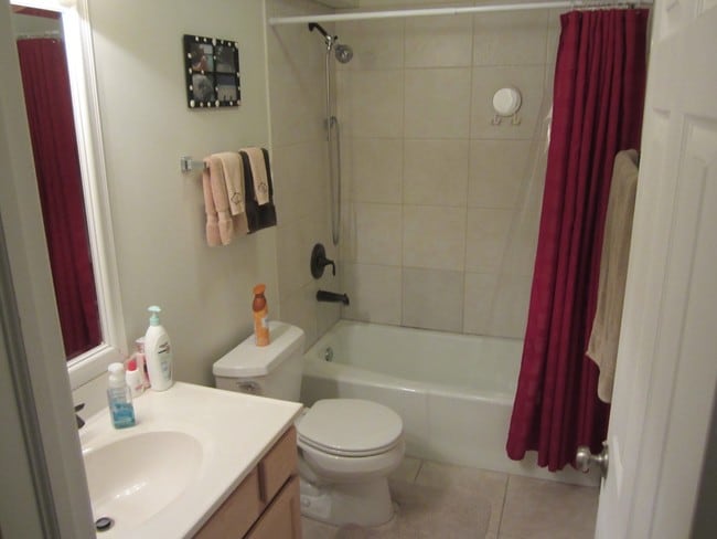 Building Photo - 709 Strom Dr