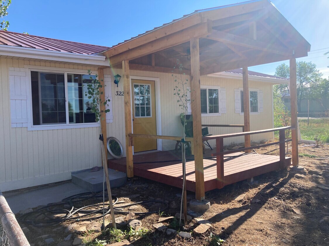 322 3rd St, Dinosaur, CO 81610
