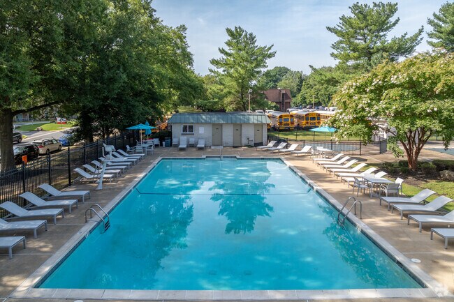 Piscina - Whitney Apartments