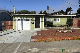 Building Photo - 925 Newman Dr