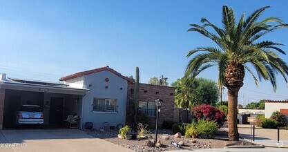 Building Photo - 4764 N 75th Pl