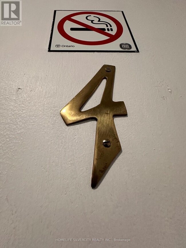 Building Photo - 50 Nelson St W