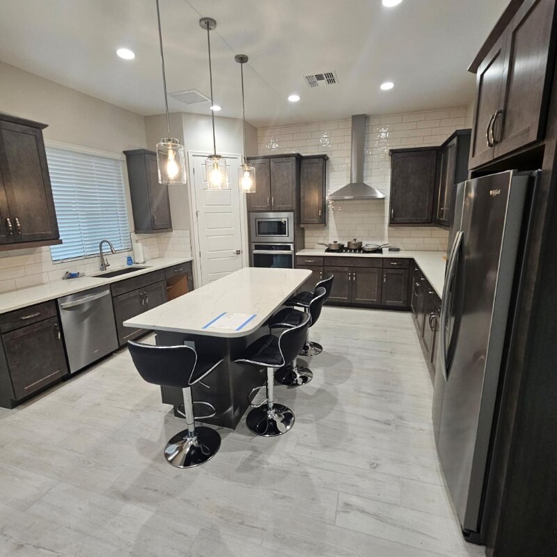 Foto principal - 5117 E Danbury Rd