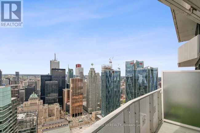 Building Photo - 100-6100 Harbour St