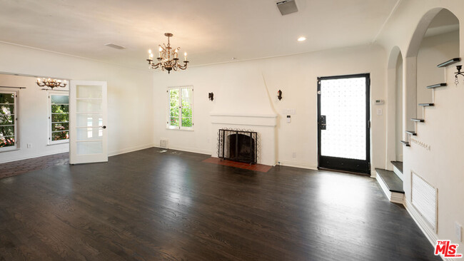 Building Photo - 231 23rd St