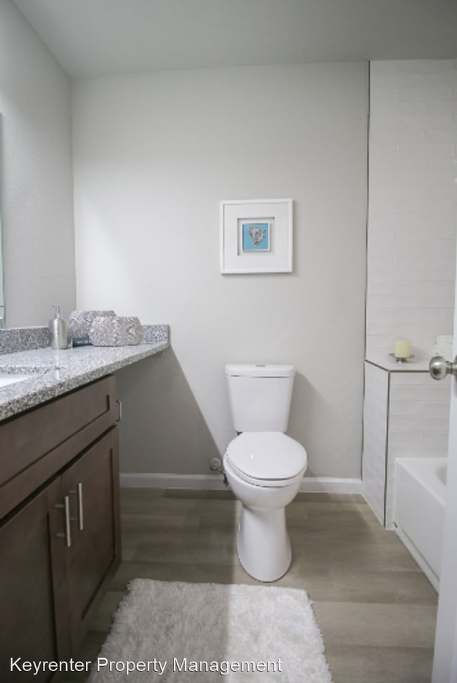 Building Photo - 3 br, 2.5 bath House - 7902 S 33rd W Ave U...