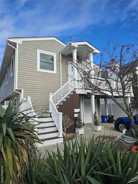 Foto del edificio - 359 E Pine St