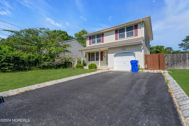 Building Photo - 315 Hulse Ave