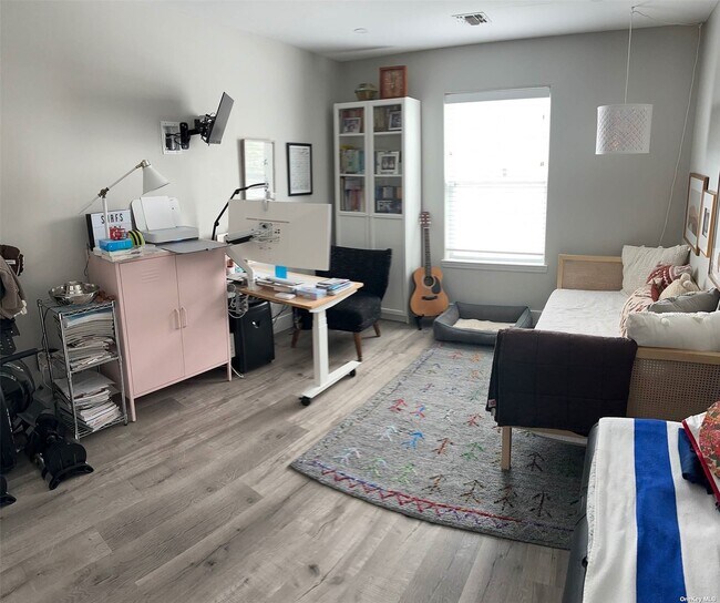 144 B 74th St Unit 2, Arverne, NY 11692 Room for Rent in Arverne, NY