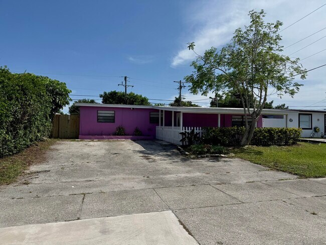 Foto del edificio - 5624 Purdy Ln