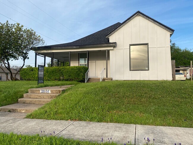 Foto del edificio - 3644 Travis Ave
