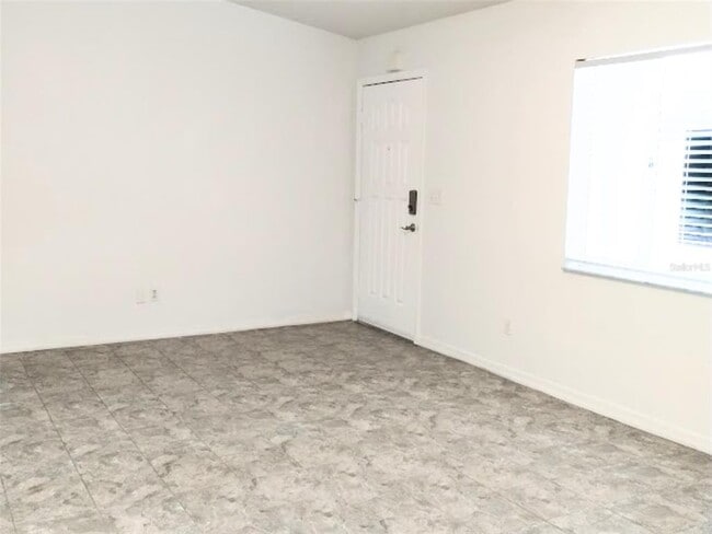 Building Photo - 6241 SW 104th Ln