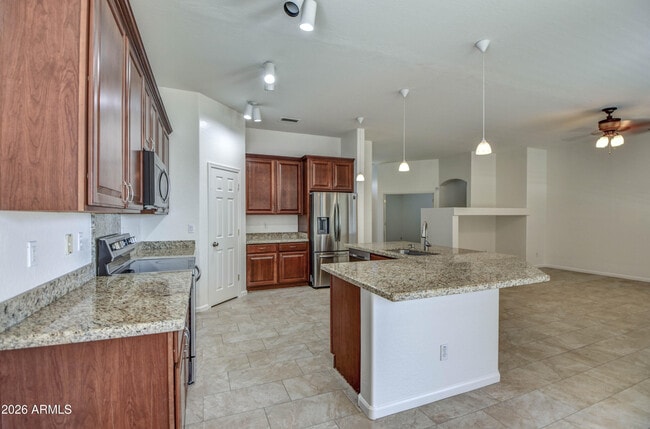 Foto del edificio - 18431 E Celtic Mnr Dr