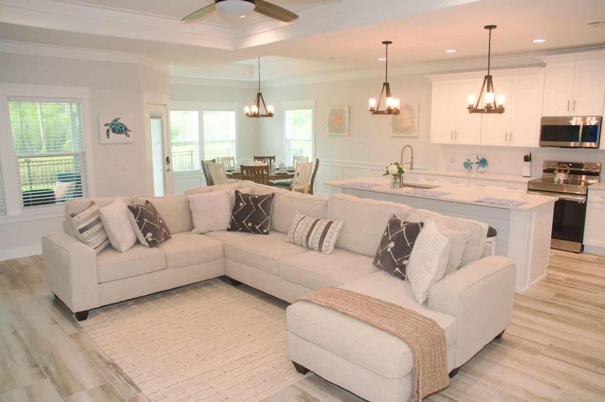 Primary Photo - For Lease - 4 BR| 2 BA Furnished New Const...