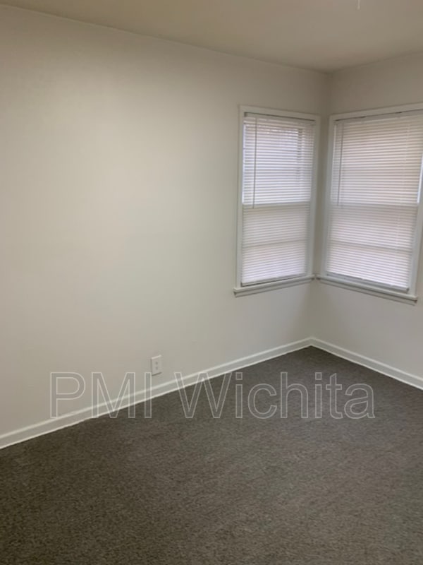 Building Photo - 2301 S Belmont St